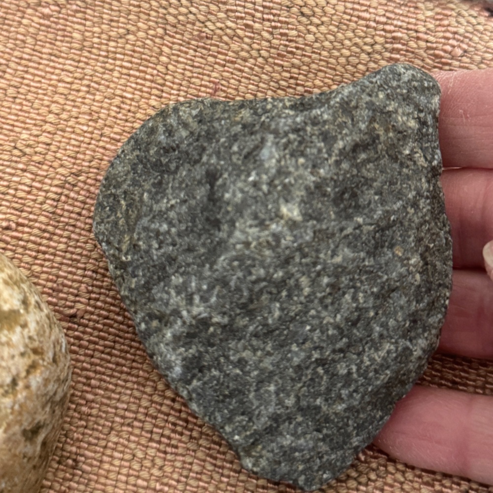 8 Heart Shaped Rocks - Picture 11 of 15